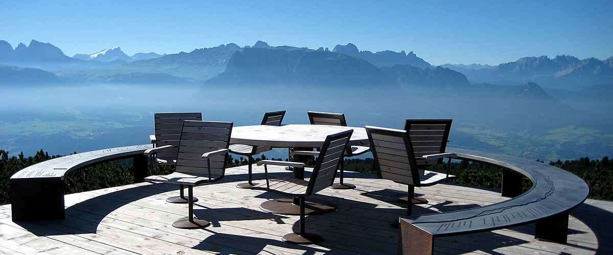 Der runde Tisch am Ritten in Südtirol